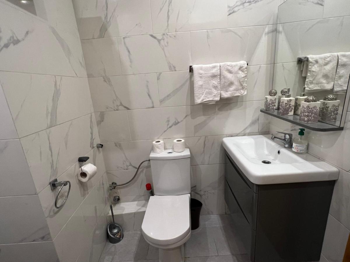 Bel Appart+2 Room+Wifi+Gare Casa Voyageur+Tram Casablanca Exterior photo